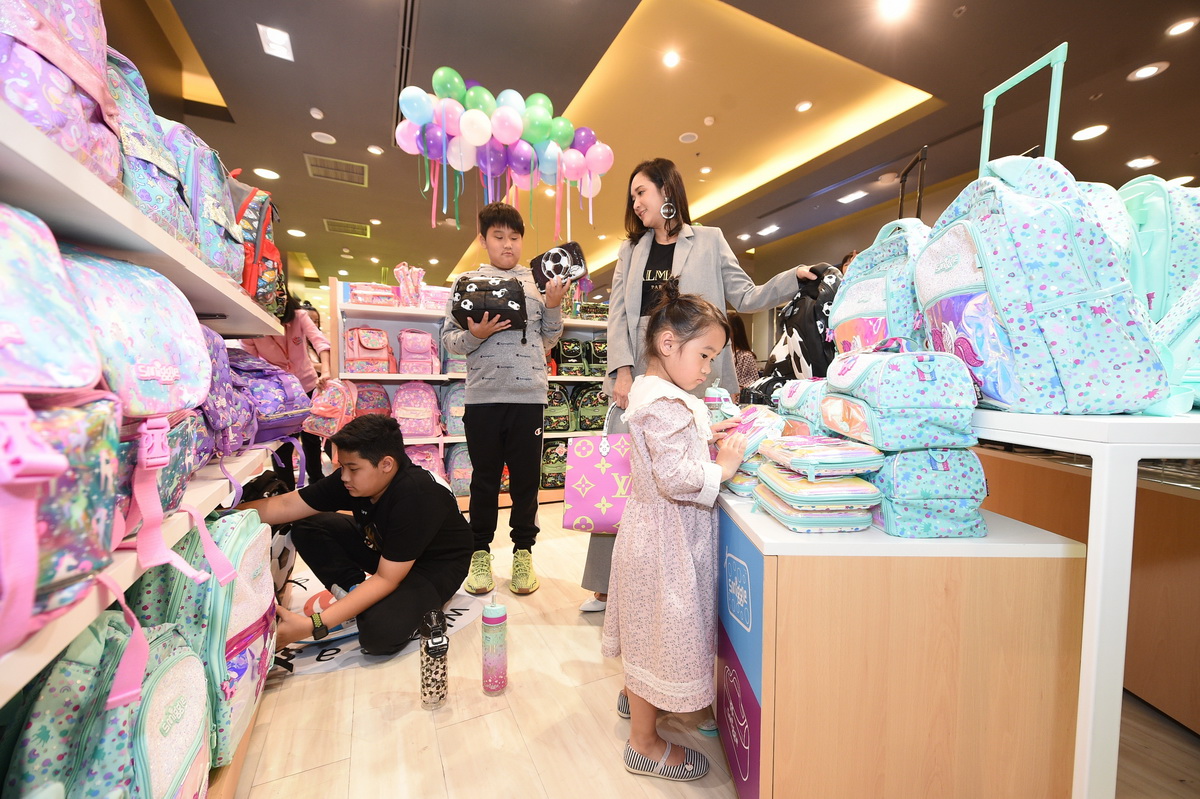ห้างเซ็นทรัล เปิดตัว ‘Smiggle’ (สมิกเกิล) ช็อปเครื่องเขียนชื่อดังจากออสเตรเลียครั้งแรกในไทย