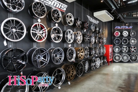 เปิดศูนย์บริการดูแลรักษาและซ่อมบำรุงรถยนต์ SOM GARAGE