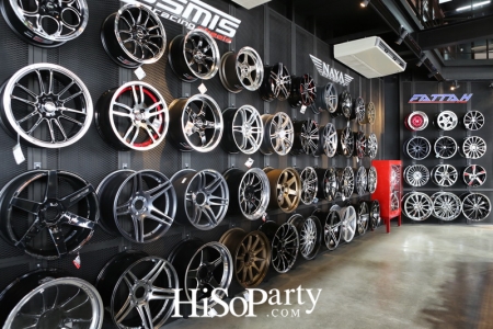 เปิดศูนย์บริการดูแลรักษาและซ่อมบำรุงรถยนต์ SOM GARAGE