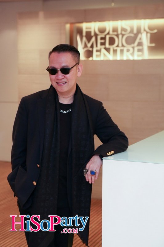 ฉลองครบรอบ 11 ปี Holistic Medical Centre