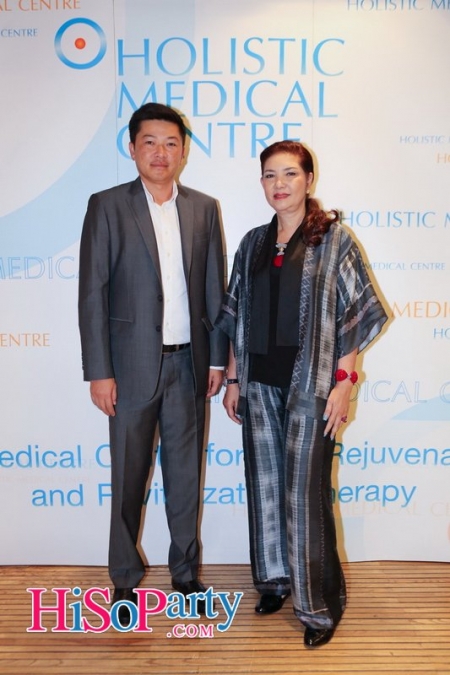 ฉลองครบรอบ 11 ปี Holistic Medical Centre