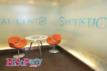 ฉลองครบรอบ 11 ปี Holistic Medical Centre