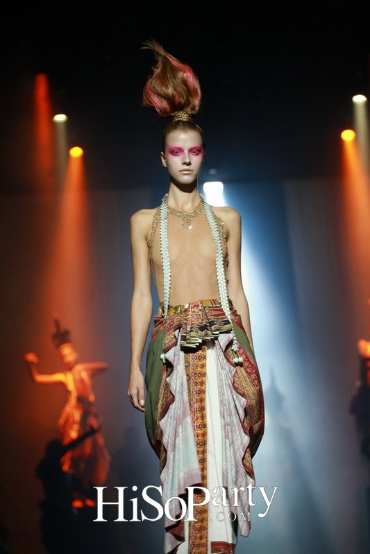 Siam Paragon Bangkok International Fashion Week 2015 – The Lounge 10th Anniversary Presented by Harper’s BAZAAR