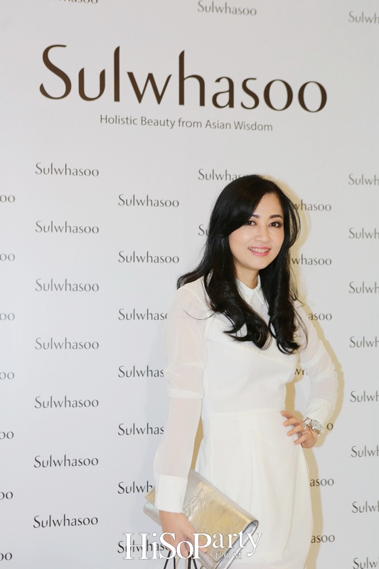 THE IDEALISTIC BEAUTY : VOLUME BRIGHTENING WITH SULWHASOO