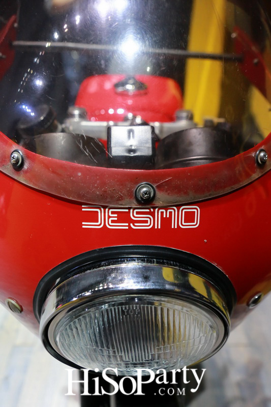 เปิดตัวรถดูคาติในงาน Motor Show 2016