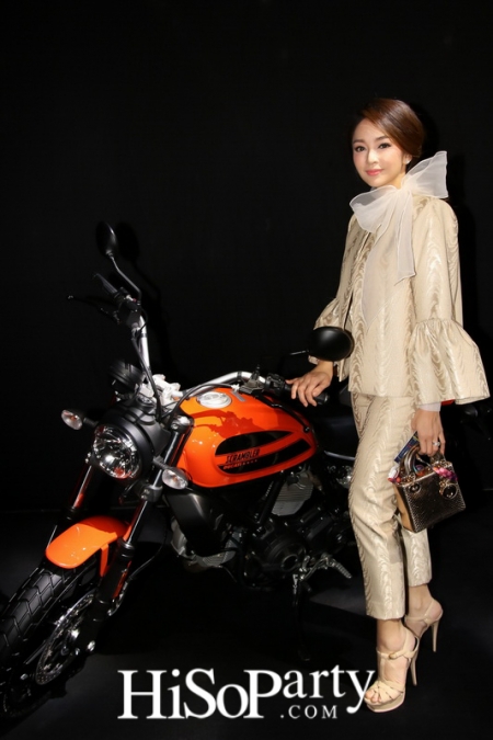 เปิดตัวรถดูคาติในงาน Motor Show 2016
