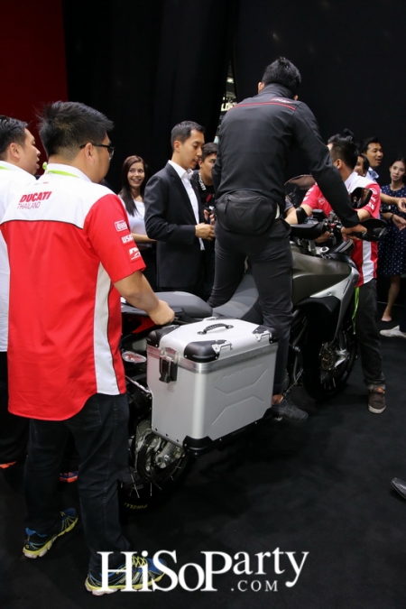 เปิดตัวรถดูคาติในงาน Motor Show 2016