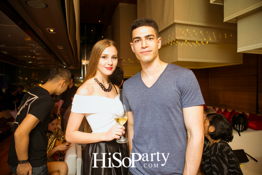 8th Anniversary Long Table