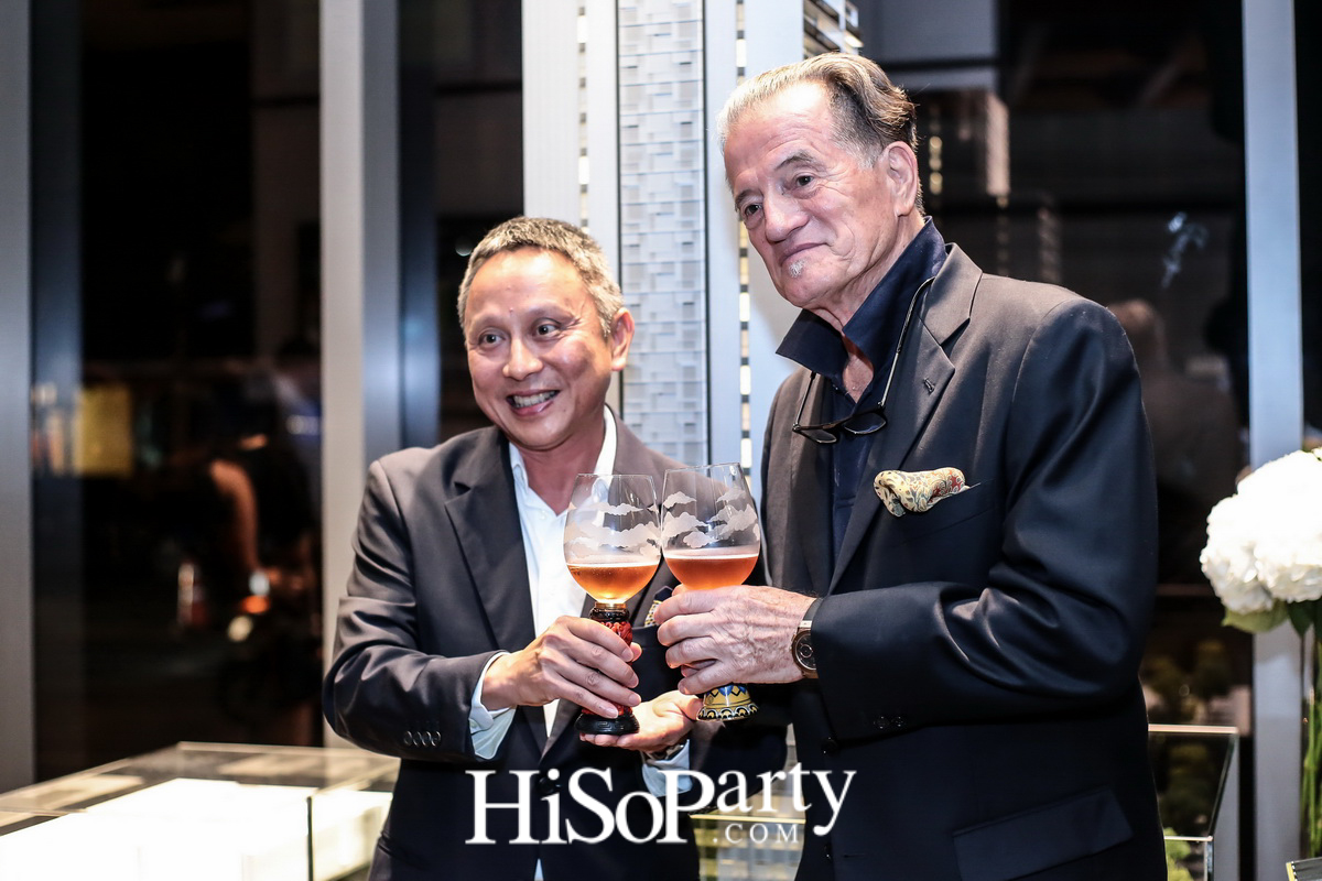 Canvas of Masterpiece Living