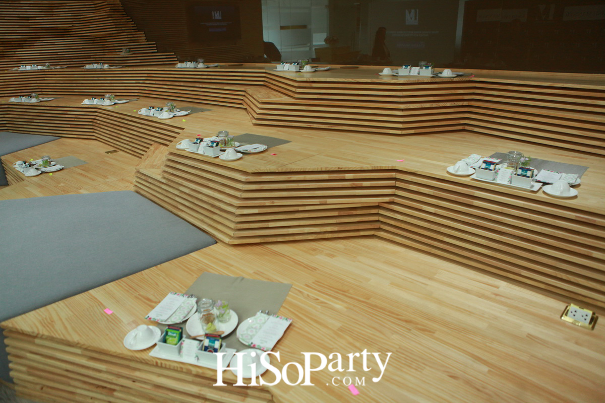 เพราะภาพลักษณ์ดีแบบมืออาชีพสร้างได้ กับ “MIRROR MERIT The Image Consultants” Preferred Partner The English Manner