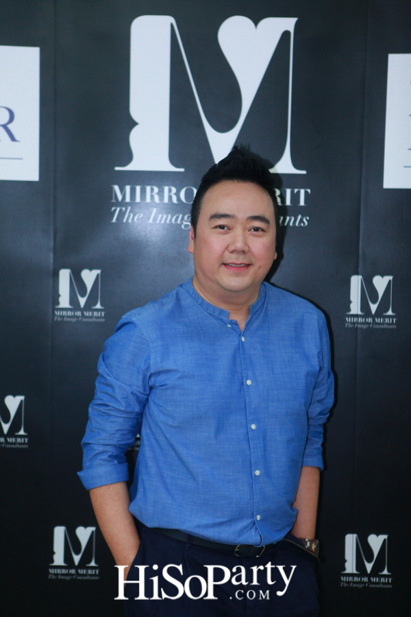 เพราะภาพลักษณ์ดีแบบมืออาชีพสร้างได้ กับ “MIRROR MERIT The Image Consultants” Preferred Partner The English Manner