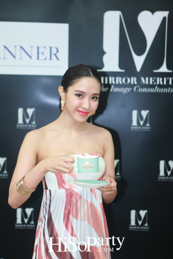 เพราะภาพลักษณ์ดีแบบมืออาชีพสร้างได้ กับ “MIRROR MERIT The Image Consultants” Preferred Partner The English Manner