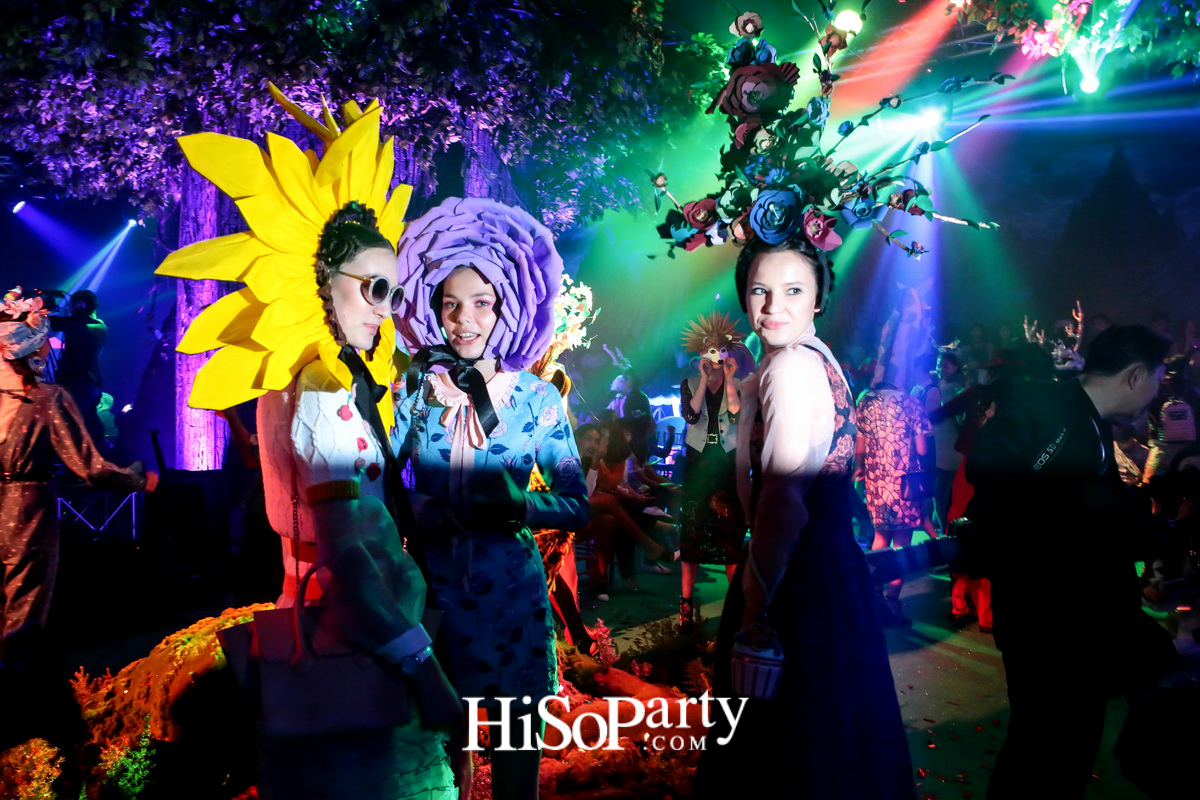 Lyn Around Winter 2016 Collection: The Enchanting Utopia