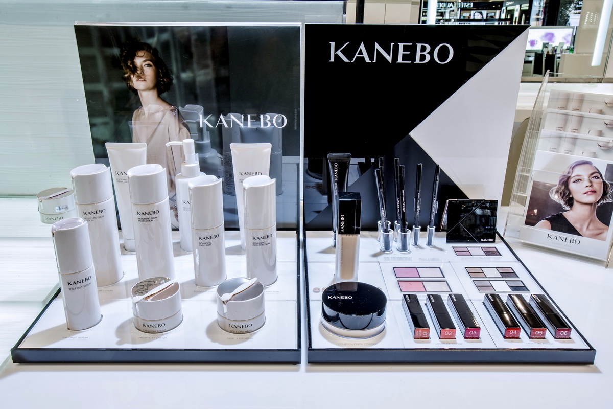 เผยโฉมเคาน์เตอร์คาเนโบรูปแบบใหม่ ‘GLOBAL KANEBO COUNTER’