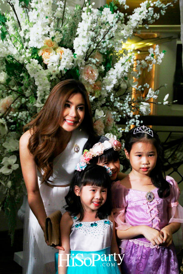 งานฉลองมงคลสมรสระหว่าง ภูวนาท คุนผลิน และ อลิสา พันธุศักดิ์