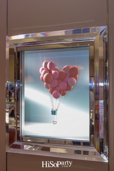 TIFFANY & CO. Love is ‘Finding The One’ (Present That is)