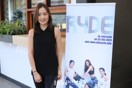 สาวเฮลท์ตี้เชิญมาเบิร์นกันให้สะใจที่ RYDE (ไรด์) สตูดิโอปั่นจักรยานแห่งใหม่ใจกลางเมือง!