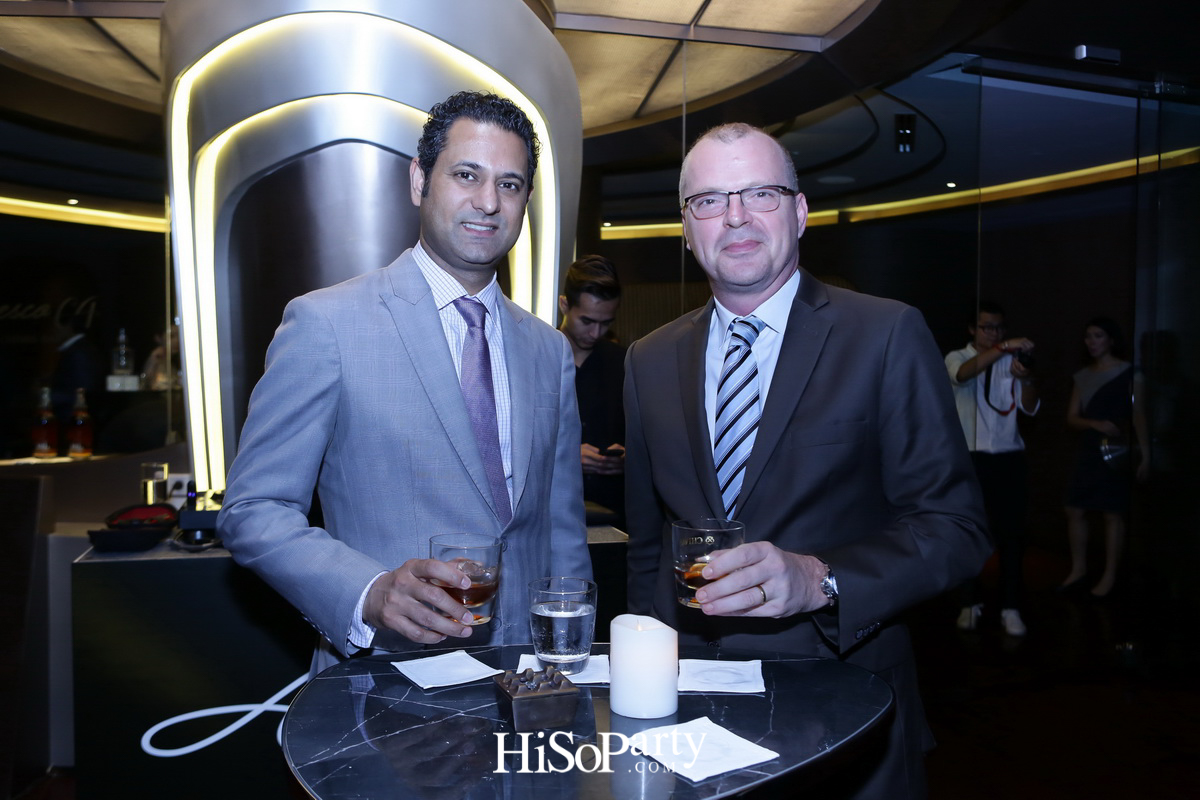 Alfresco 64 - A Chivas Bar เอาท์ดอร์วิสกี้บาร์สุดหรู