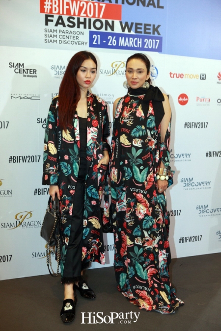 BANGKOK INTERNATIONAL FASHION WEEK 2017 - ISSUE Presented by Wacoal Mood 