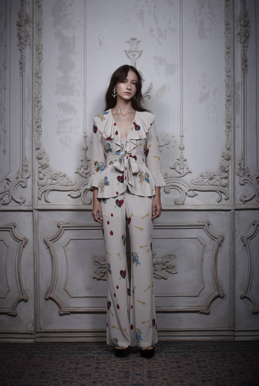 SRETSIS : PRE-FALL 2017 : ‘LOVE MORE รักได้อีก ไม่มีสิ้นสุด’