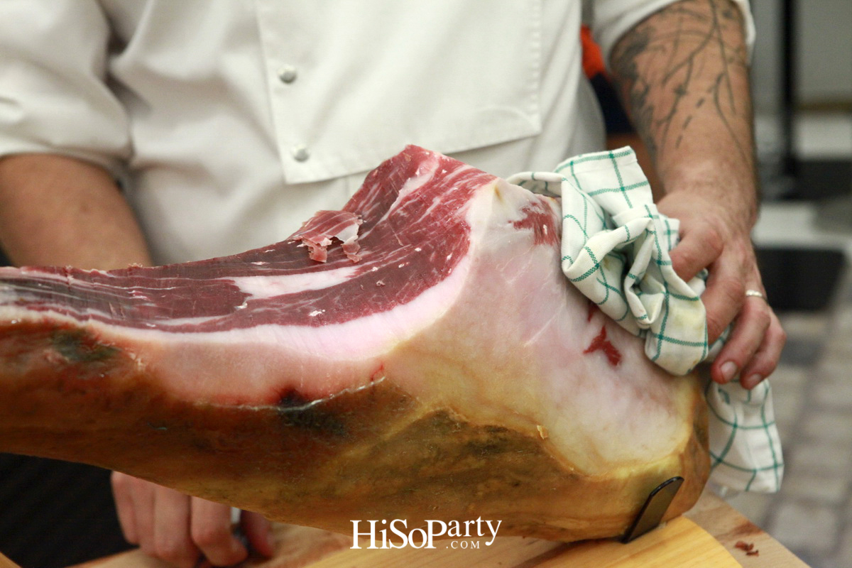 Gaysorn Food Village