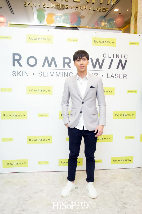 Romrawin to Mom, with Lift & Love