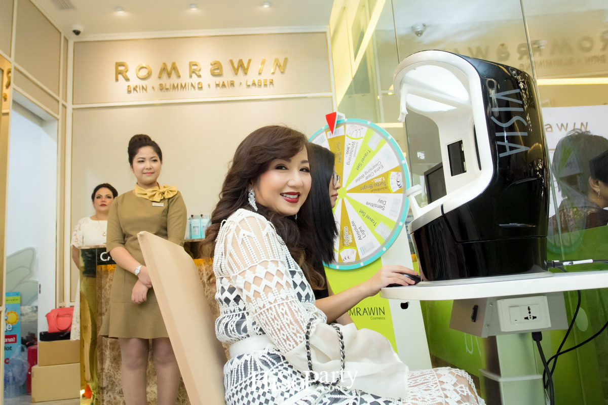 Romrawin to Mom, with Lift & Love