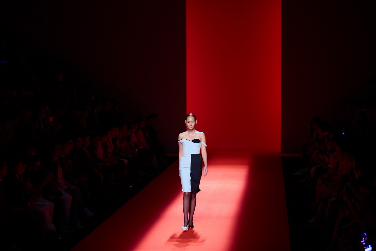 FEDERBRÄU X VICKTEERUT: FALL/WINTER 2017 “MULTIPLE PERSPECTIVES”