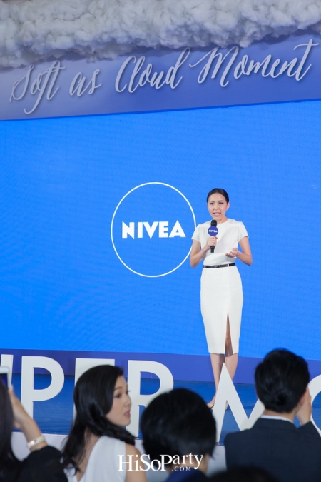 NIVEA Super Mousse Foam เพื่อผิวสะอาดและชุ่มชื้นด้วยมอยส์เจอไรเซอร์ 3 เท่า