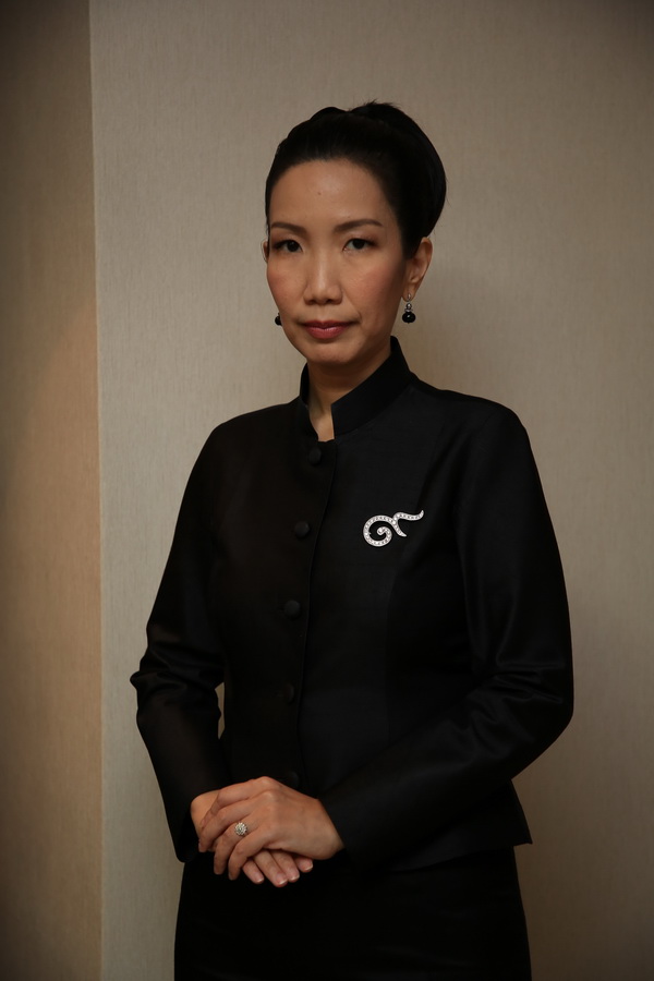 ไทยรัฐจัดทำหนังสือพิมพ์ฉบับพิเศษ 15 ฉบับ ในโครงการ “ไทยรัฐร่วมพสกนิกรไทย ส่งใจสู่ฟ้าอาลัยพ่อ”