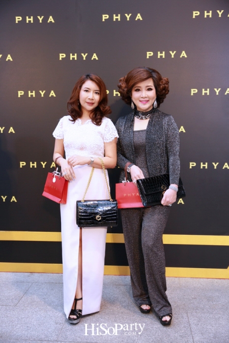 PHYA (พญา) จัดแฟชั่นโชว์สุดยิ่งใหญ่ เปิดตัวกระเป๋าคอลเลกชั่นพิเศษ เพื่อมูลนิธิชัยพัฒนา