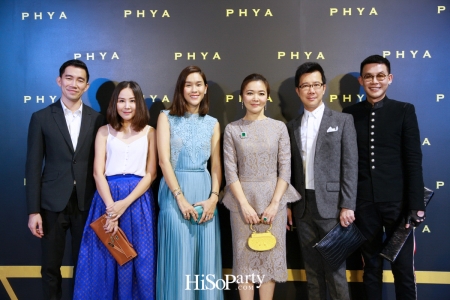 PHYA (พญา) จัดแฟชั่นโชว์สุดยิ่งใหญ่ เปิดตัวกระเป๋าคอลเลกชั่นพิเศษ เพื่อมูลนิธิชัยพัฒนา