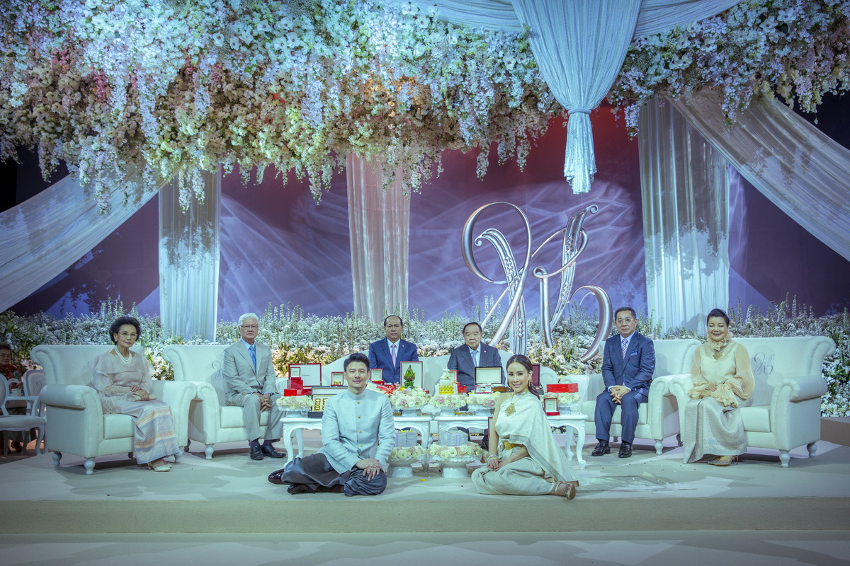 งานวิวาห์แห่งปี  “วรมาศ – รวิ” หรูหราและโรแมนติก!