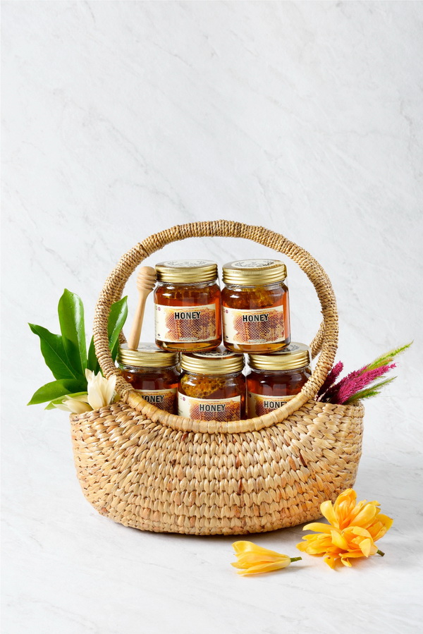 ส่งต่อกระเช้าแห่งความสุขในช่วงเทศกาลแห่งการให้กับ ‘Eathai’