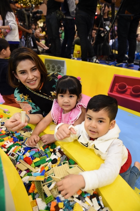 ตื่นตาตื่นใจกับเมืองเลโก้แดนมหัศจรรย์ในงาน Lego Amazing Kid’s Day 2018 อวดโฉม 11 สถานที่สำคัญของกรุงเทพฯ ที่ทุกคนต้องร้องว้าว!