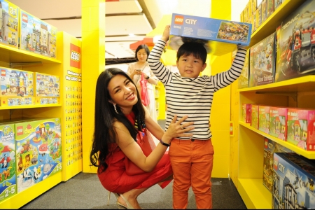 ตื่นตาตื่นใจกับเมืองเลโก้แดนมหัศจรรย์ในงาน Lego Amazing Kid’s Day 2018 อวดโฉม 11 สถานที่สำคัญของกรุงเทพฯ ที่ทุกคนต้องร้องว้าว!
