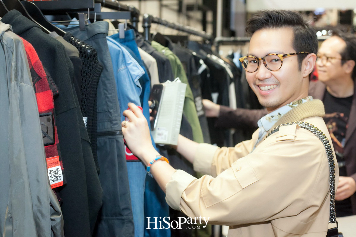 A Moment with MIHARAYASUHIRO