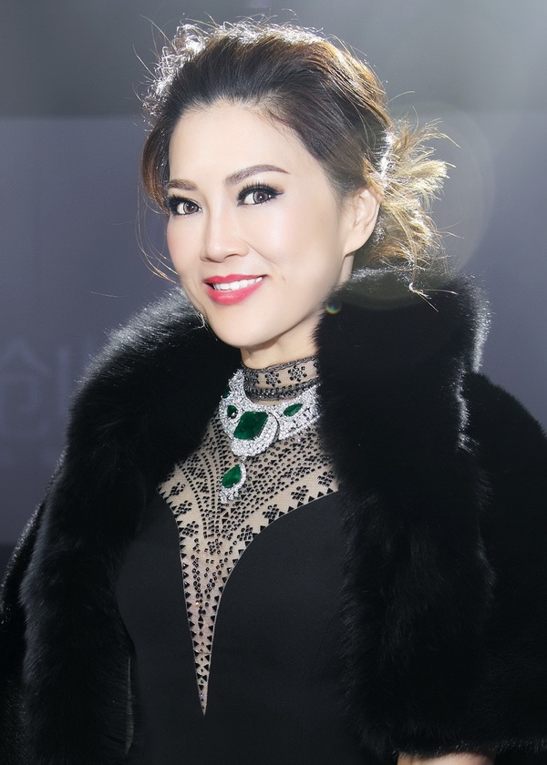 ‘บิวตี้ เจมส์’ ตบเท้าเข้าร่วมงาน Jewelry Exhibition Show ตอกย้ำความเป็นสากล ณ กรุงปักกิ่ง สาธารณรัฐประชาชนจีน