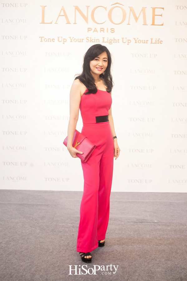 Lancôme Tone up Your Skin, Light up Your Life