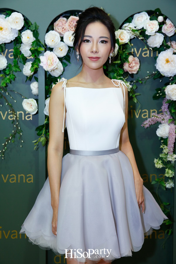 Divana: Enchante Par Le Poem