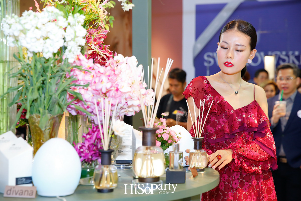 Divana: Enchante Par Le Poem