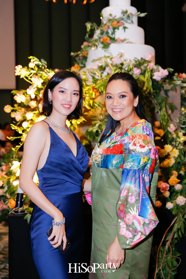 งานฉลองมงคลสมรสระหว่าง ชมพูนุท โรจน์ศิริรัตน์ และ สรวิศ บุญนิมิต