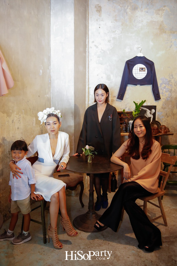 Vickteerut Pre-Fall 2018 Flower Arrangement  Presented by BMW Thailand