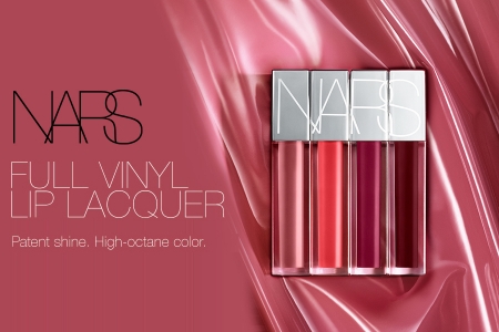 เพิ่มประกายแวววาวให้กับริมฝีปากด้วย NARS ‘FULL VINYL LIP LACQUER’