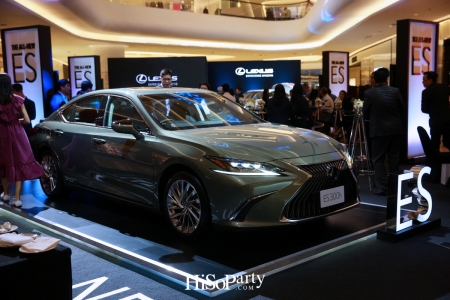 ‘LEXUS ES’ Executive Sedan 