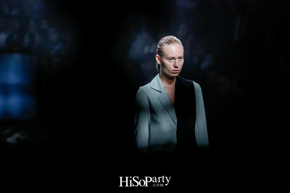 ELLE Fashion Week Fall/Winter 2018  Vickteerut ‘1001’