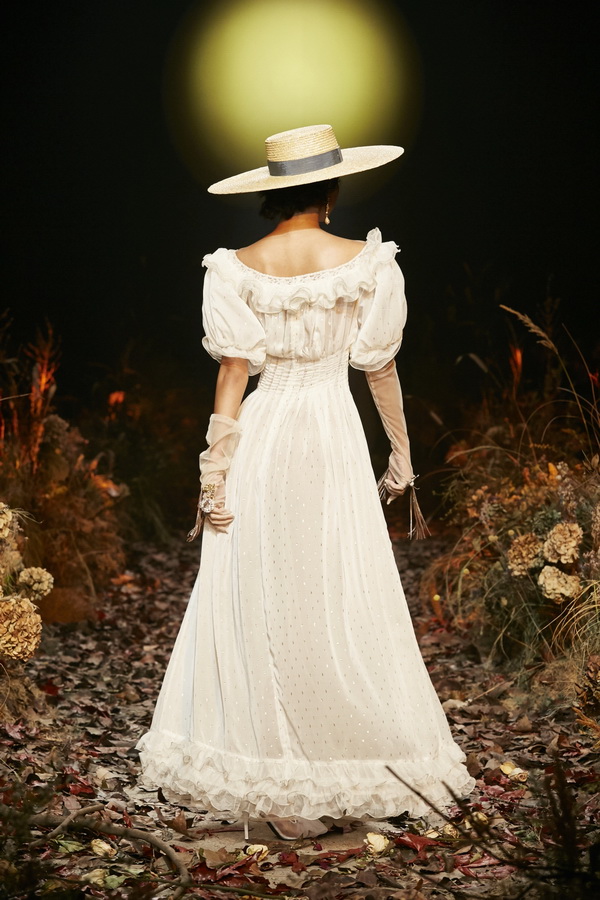 LANDMEÉ… ‘LOVE IS ALMOST EVERYTHING’ จากเรื่องราวความรักที่ไม่สมหวัง สู่คอลเลกชั่นสุดปังของ LANDMEÉ