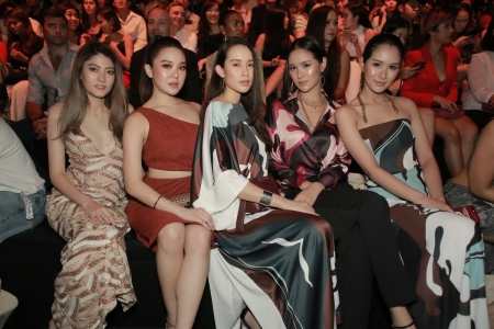 สวยสะกดทุกสายตากับแฟชั่นโชว์แบรนด์ ‘NICHA’ (ณิชชา) ในงาน ELLE FASHION WEEK 2018