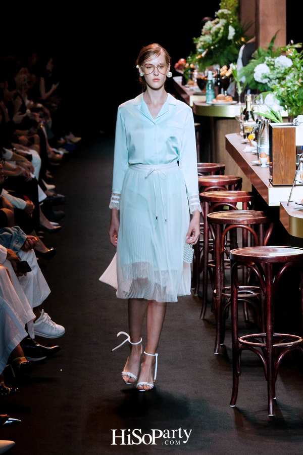 ELLE Fashion Week Fall/Winter 2018  ASV ‘2 Little Words 1 Big Concept’