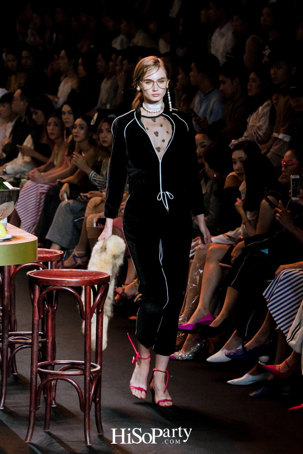 ELLE Fashion Week Fall/Winter 2018  ASV ‘2 Little Words 1 Big Concept’